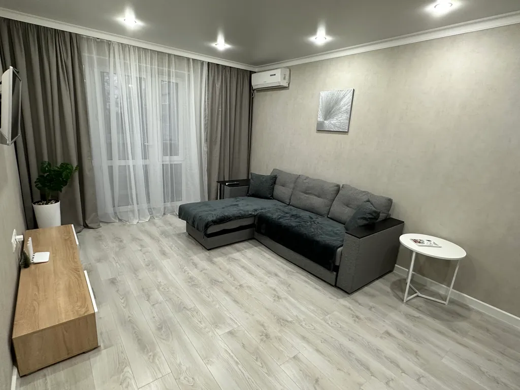 Уютная квартира в районе жд вокзала