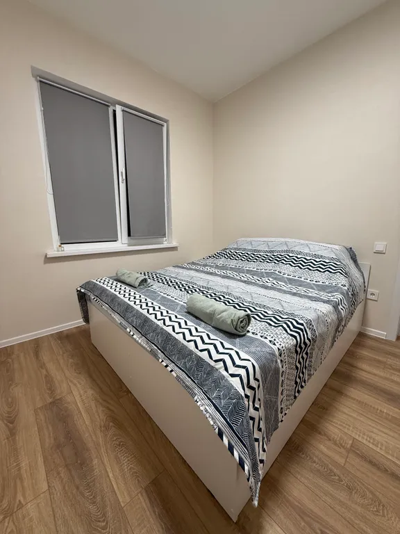 Коттедж Домик с тремя спальнями — Новороссийск