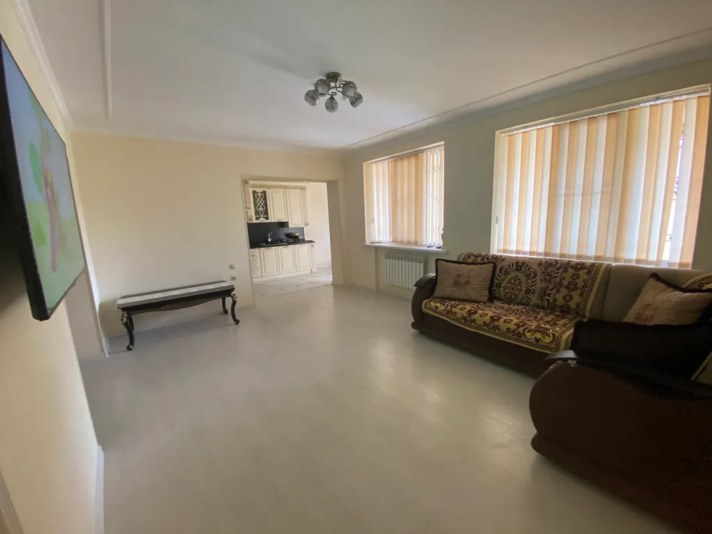 Уютная квартира со двором и со всеми условиями