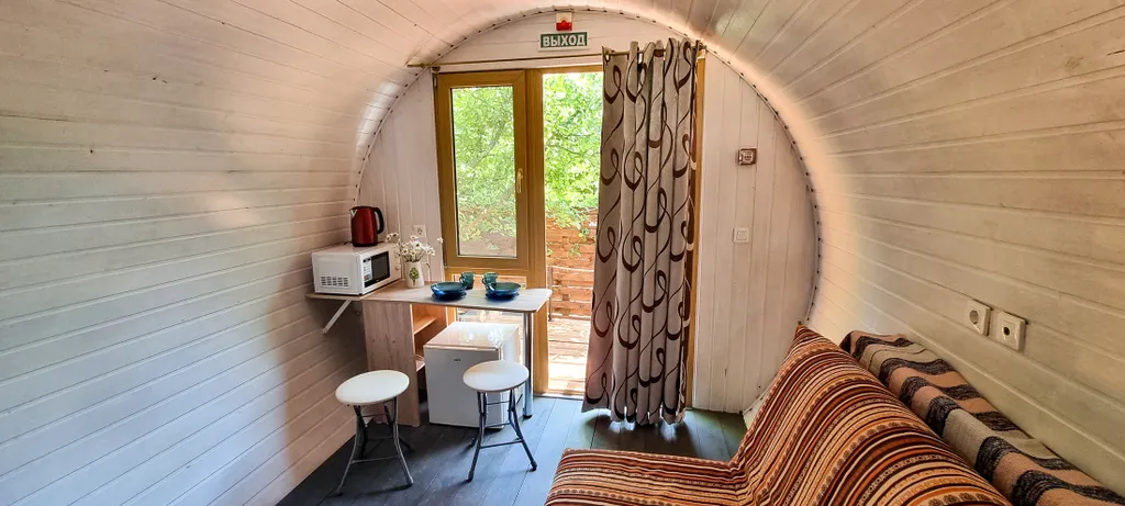 Оригинальный двухкомнатный Ролл-дом