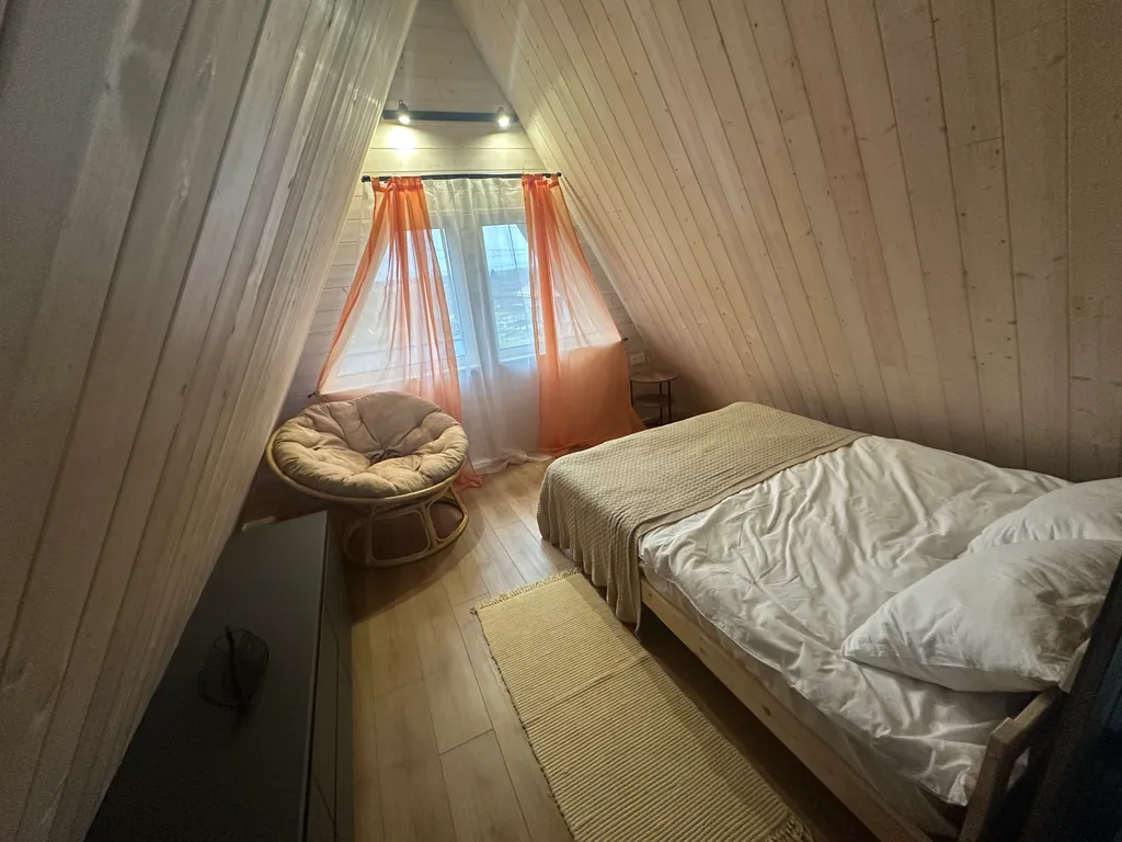 Коттедж Уютный дом в живописном месте — Сиверский