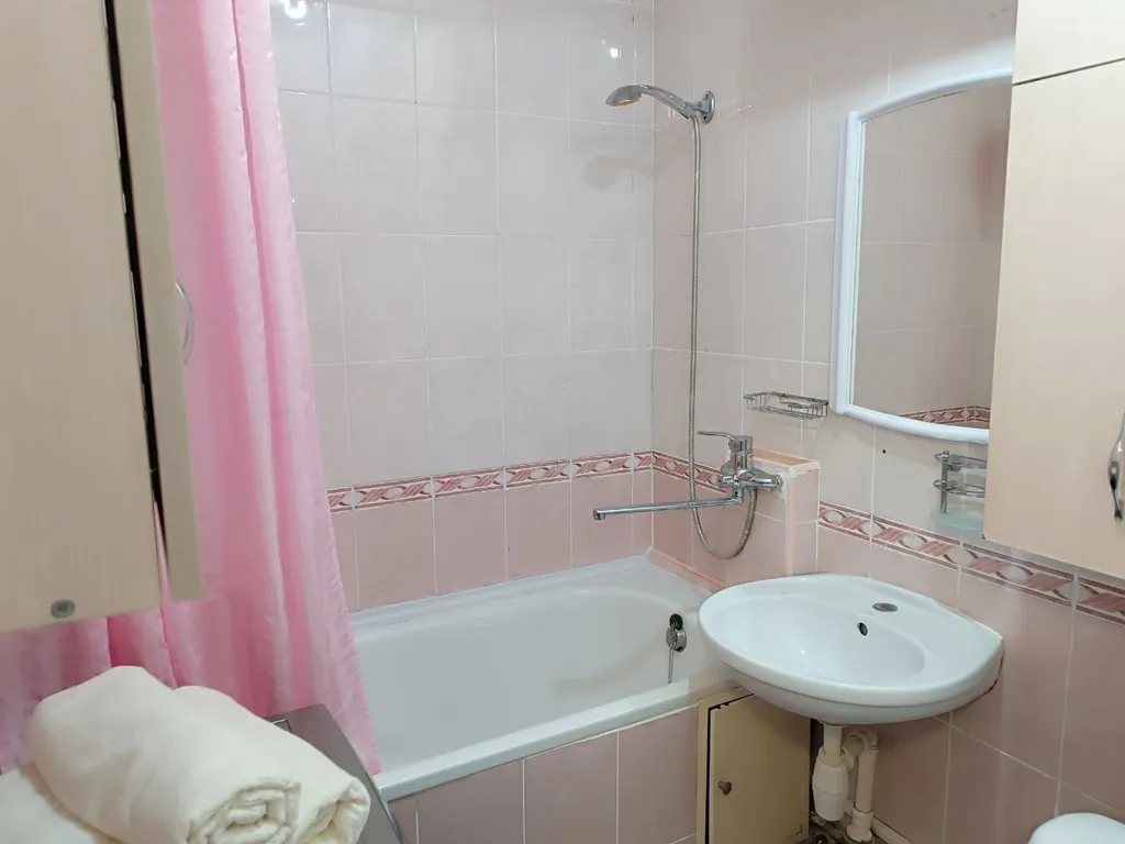 Просторная двухкомнатная квартира для семьи