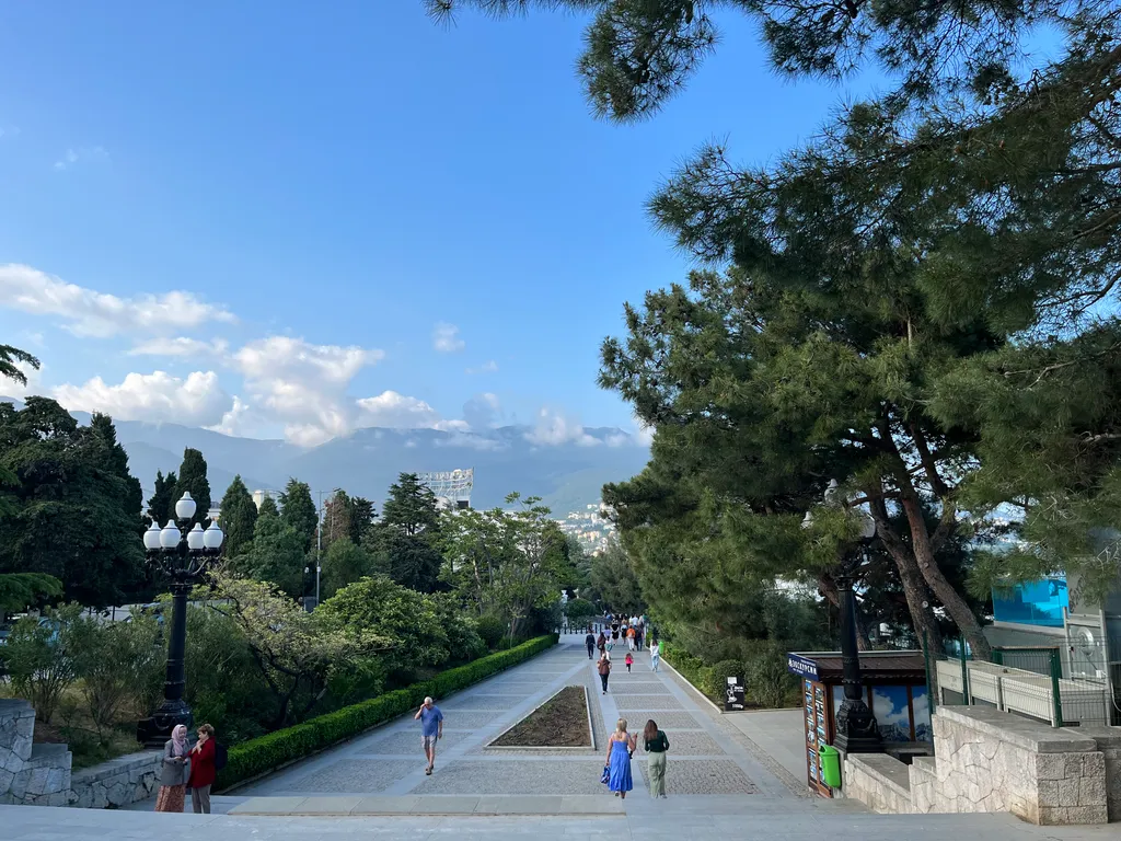 Стильная просторная квартира в историческом центре Ялты в 100м от моря