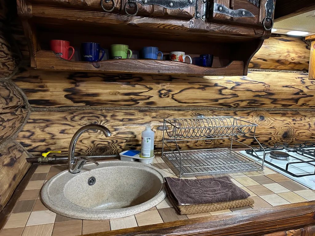 Дом на берегу озера Селигер D12