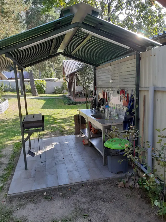 Дом под соснами