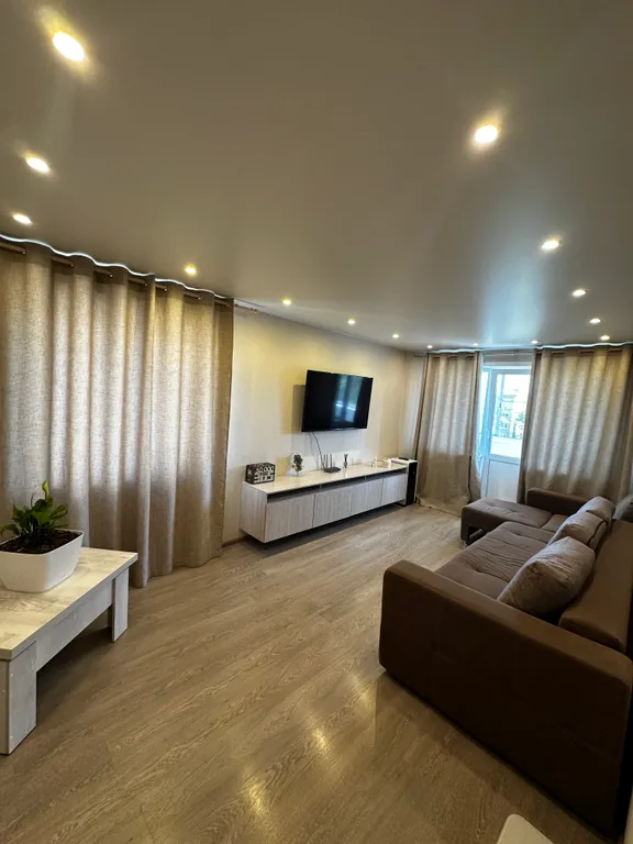 Уютная квартира в центре города с отличной транспортной развязкой — аренда посуточно в Братск