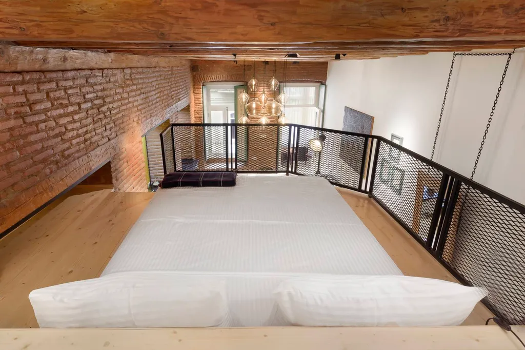 Комфорт и экзотика - квартира рядом проспект Руставели