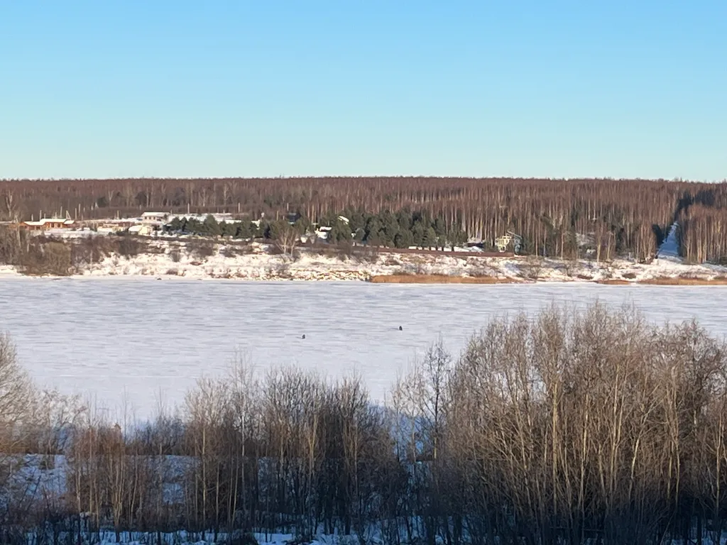 Домик у реки