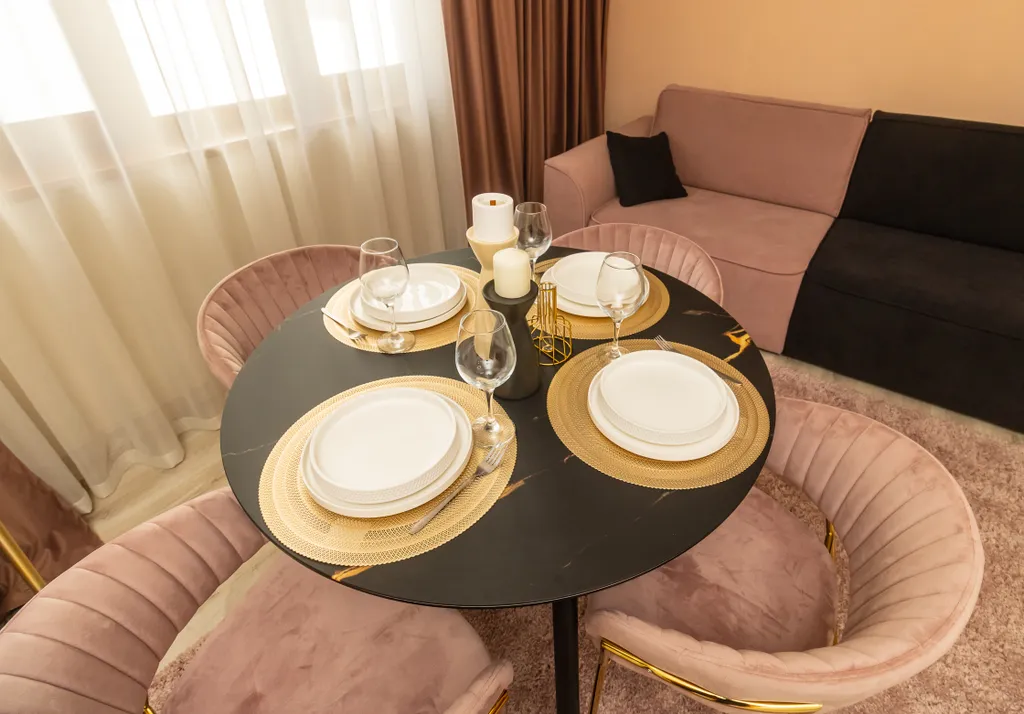 Номер-люкс Розовая пантера в апарт-комплексе Виктория