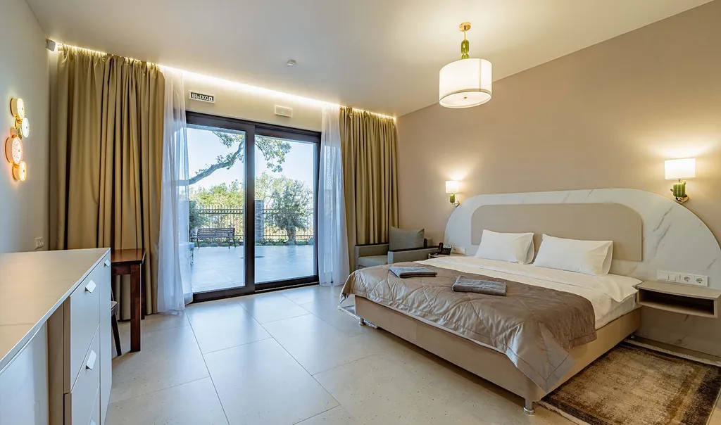 Квартира Комфорт панорама сад с террасой — аренда посуточно в Кореиз