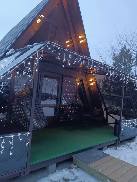 Домик в горах Лазурь Алтая