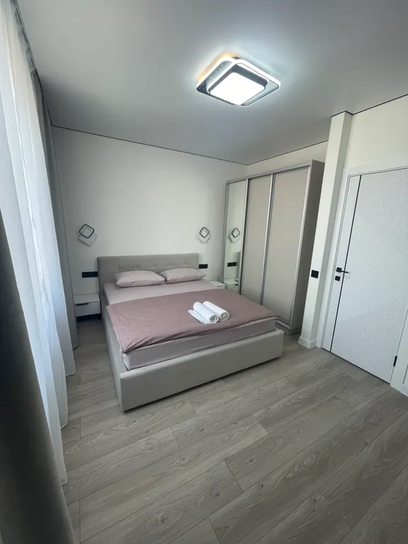 Новая квартира у набережной