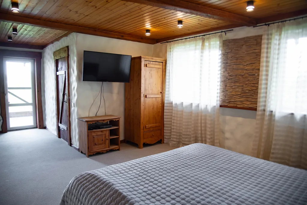 Премиум-дом для отдыха с сауной, бассеином и бильярдом