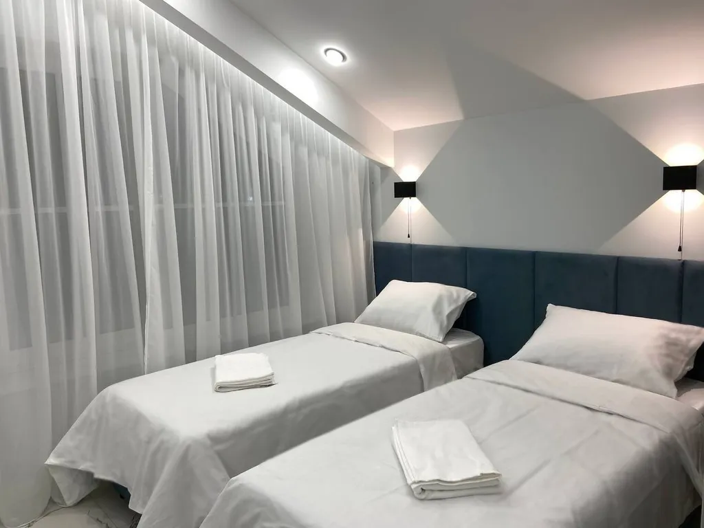 Коттедж Современный большой дом дуплекс с баней — Новоселье