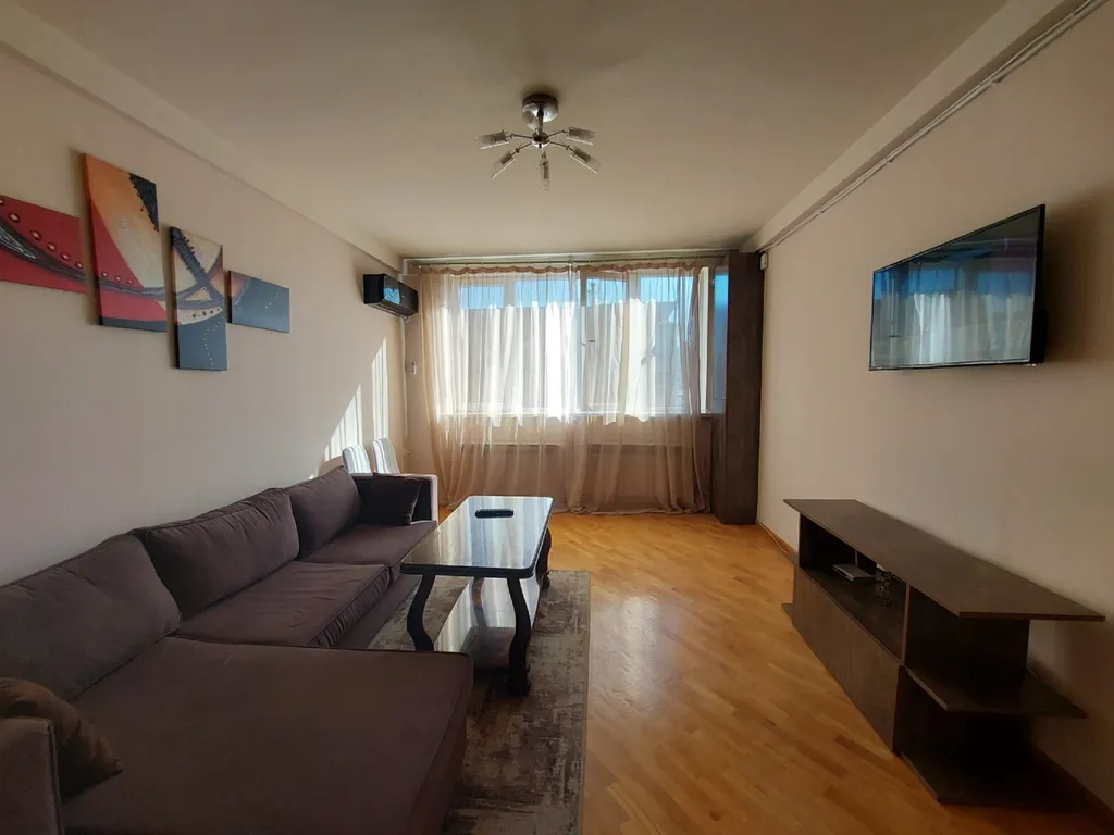 Квартира около Оперы и Каскада