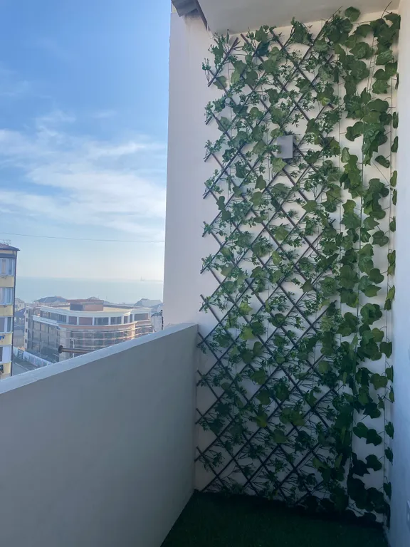 Квартира с видом на море, расположена в 15 минутах от аэропорта