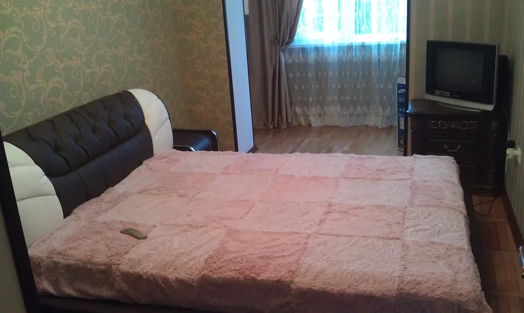 Уютная квартира в центре горада — аренда посуточно в Пицунда