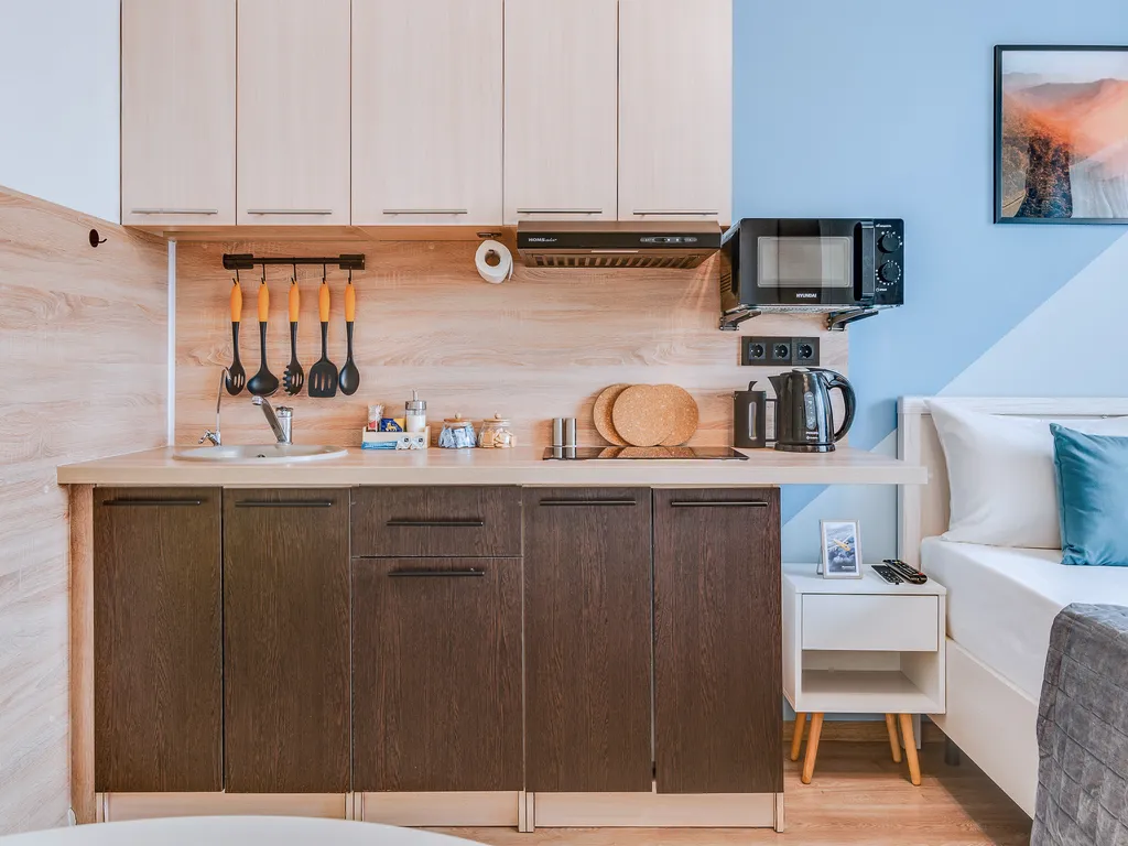 Новая студия, чистый подъезд, свежий ремонт, рядом аэропорт