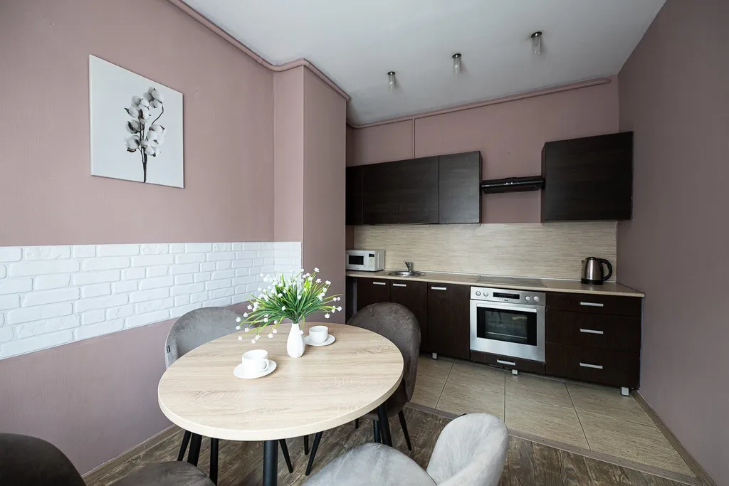 На площади Революции