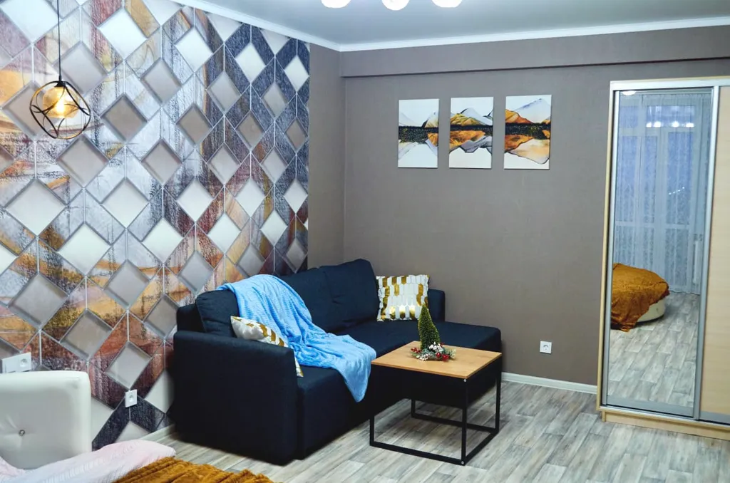 Пентхаус с видом на город. Круглая кровать+ диван