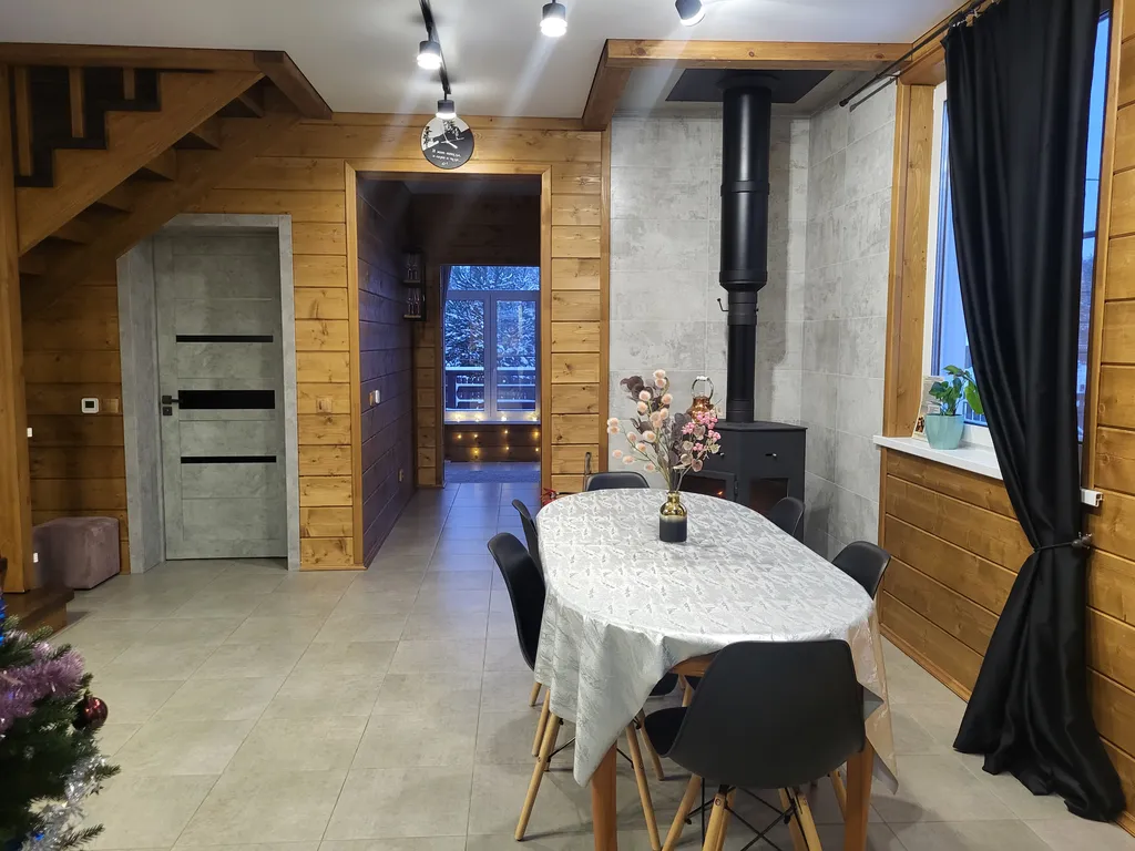 Коттедж Дом с панорамной терассой и камином рядом с Петровским каналом — Волхов