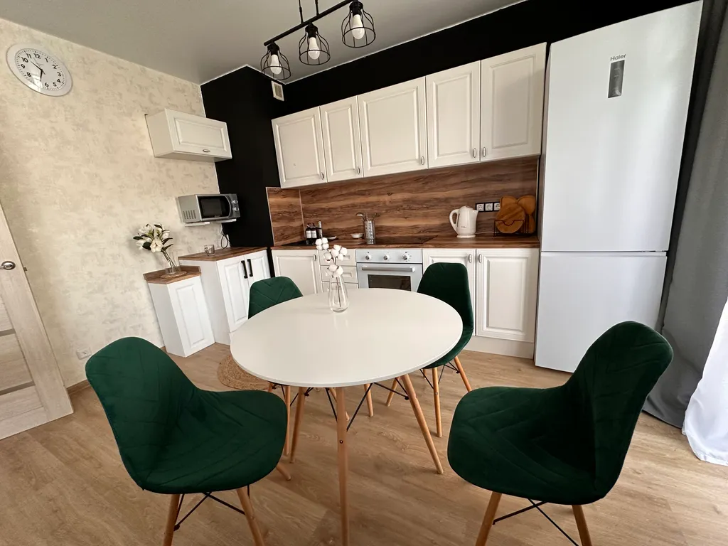 Новые апартаменты в горах у моря с бассейнами