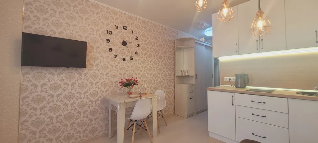 Светлая и уютная студия со всеми удобствами и конциционером