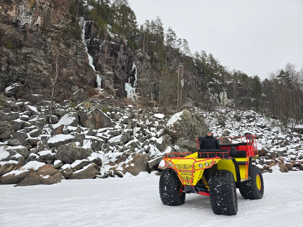 Двухэтажный дом с жаркой сауной у Ладожского озера