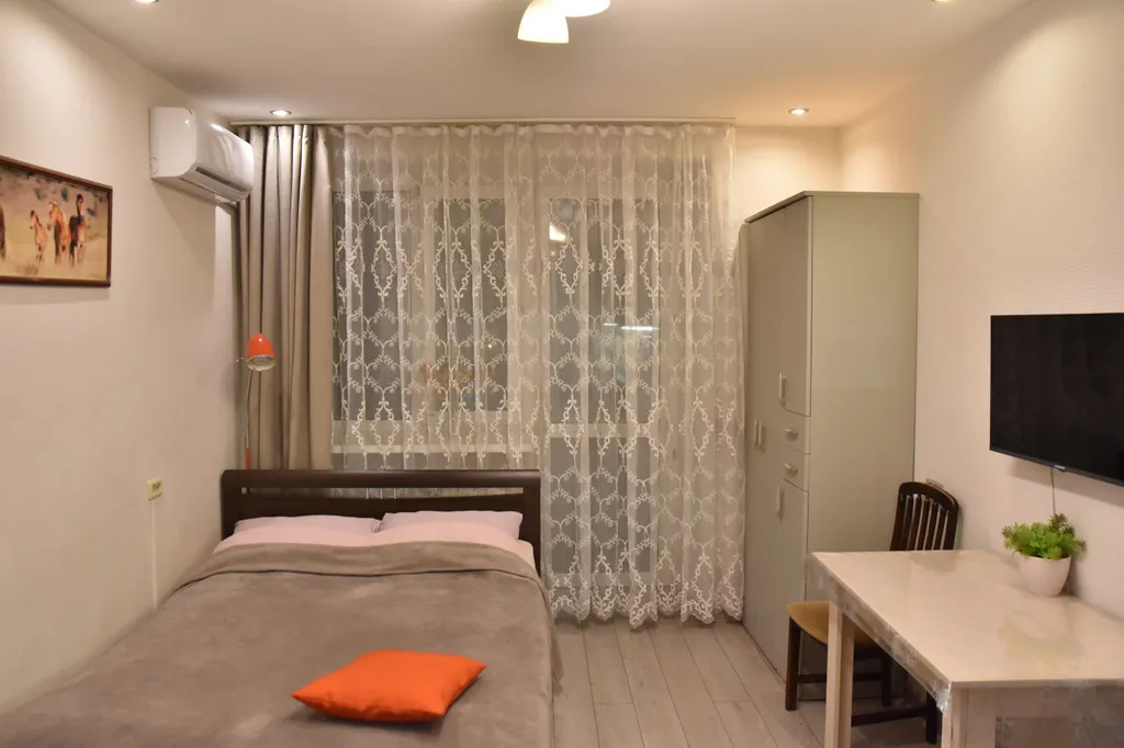 Квартира Уютная студия рядом с Железнодорожным вокзалом — аренда посуточно в Хабаровск