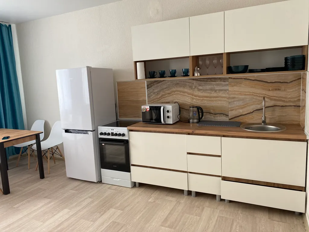 Квартира Уютная двухкомнатная квартира — Красноярск