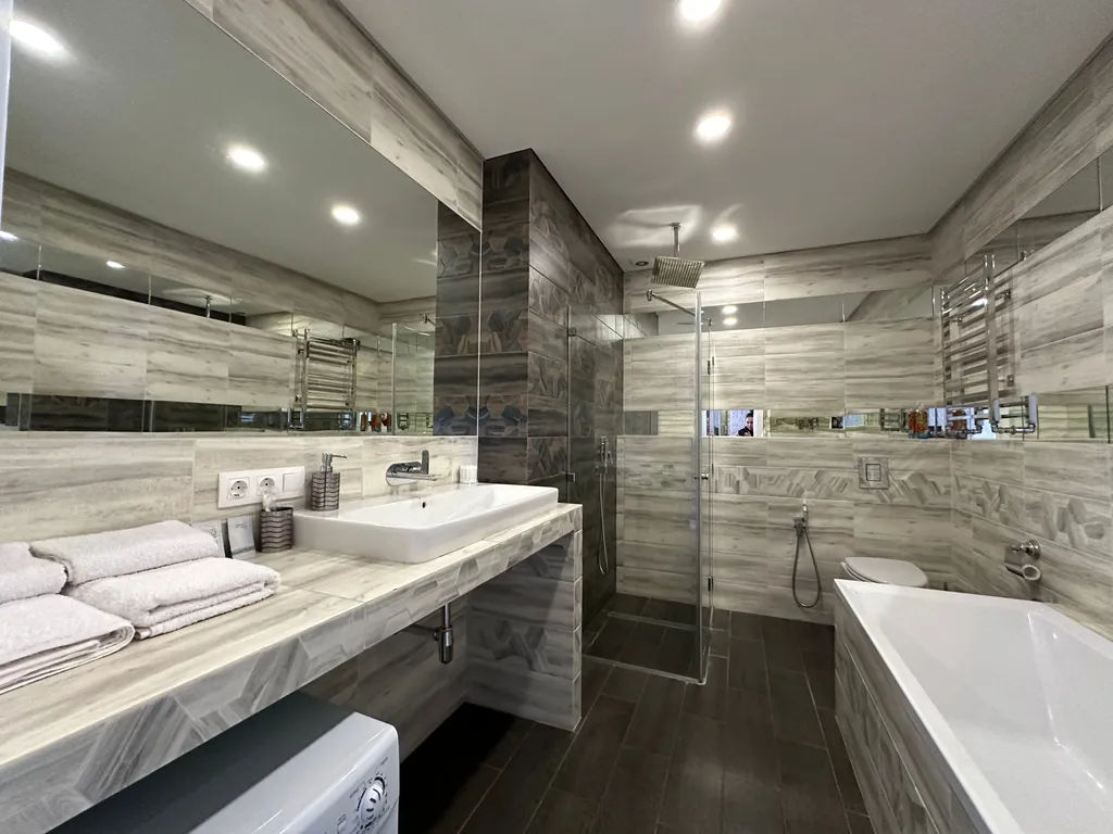 Светлая студия с дизайнерским ремонтом в самом центре