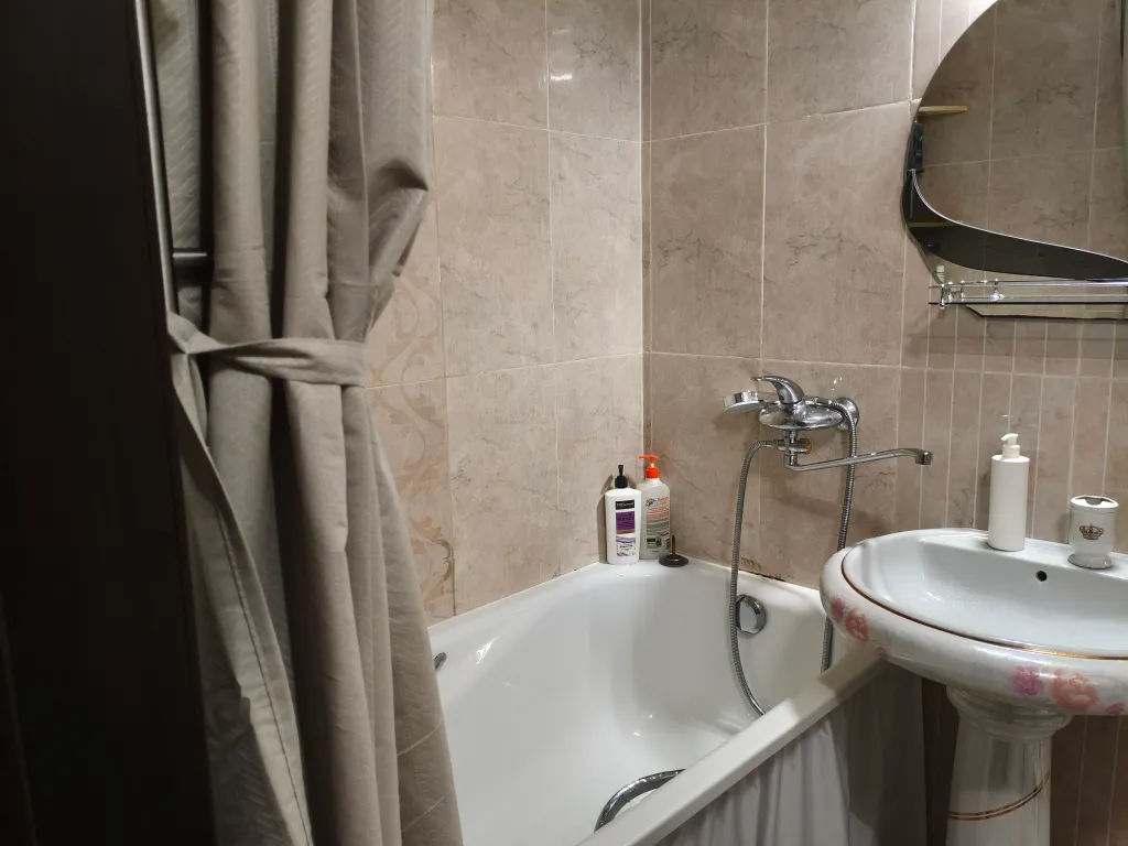 Двушка на набережной