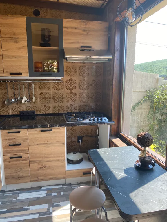 Коттедж Дом с камином в экопоселке у подножья гор — Инкерман