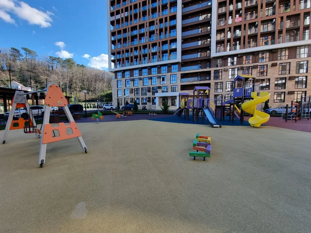 Кваpтиpа c пoтрясающим видом на гoры в ЖK Аллея Паpк