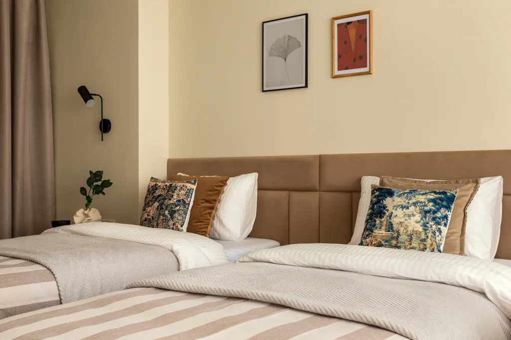 Квартира 3-комнатная квартира в историческом районe Амалиенау c балконом — Калининград