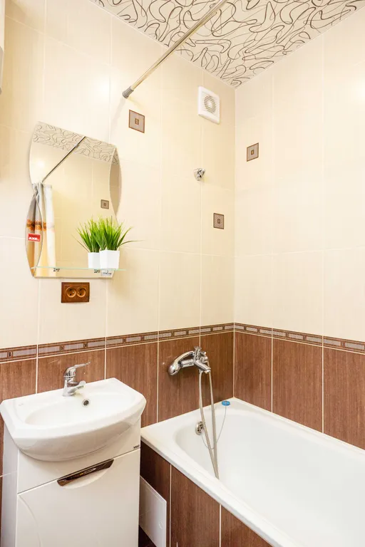 Студия с видом на ГЭС