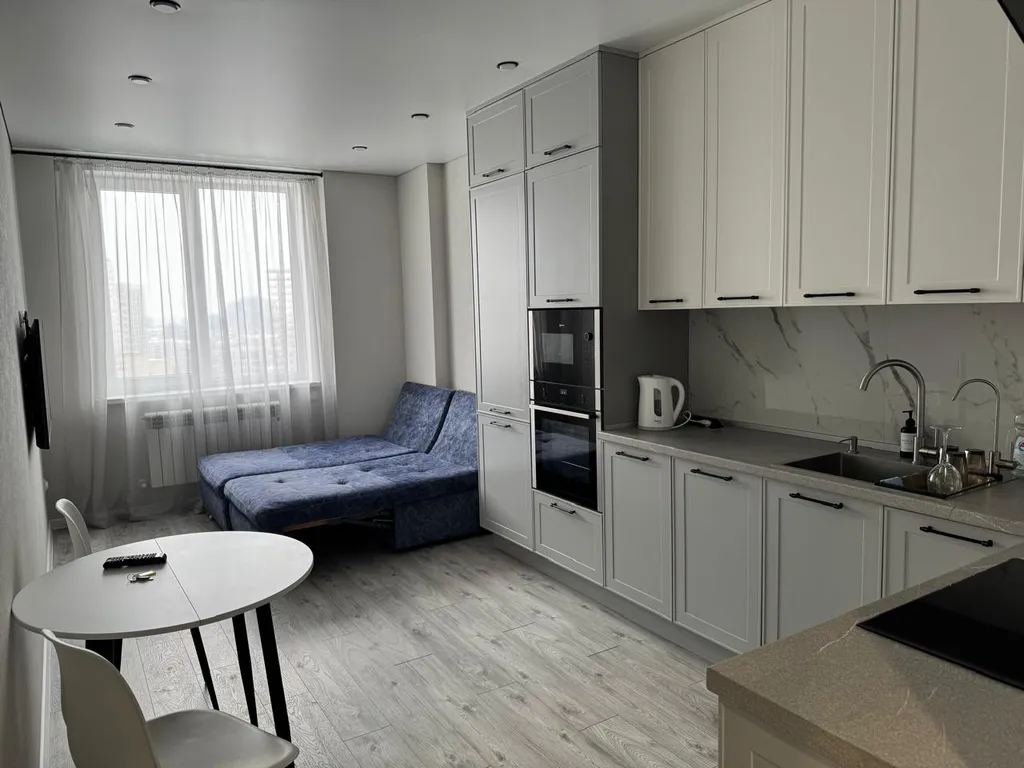 Трёшка с дизайнерским ремонтом в ЖК Гвардейский 2