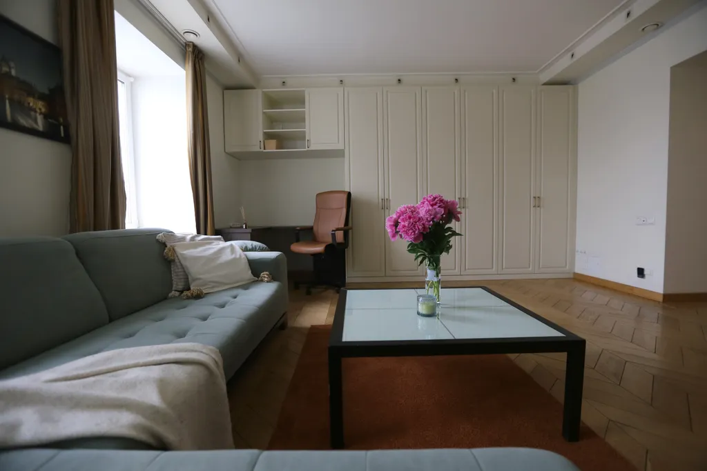 Семейная квартира на набережной