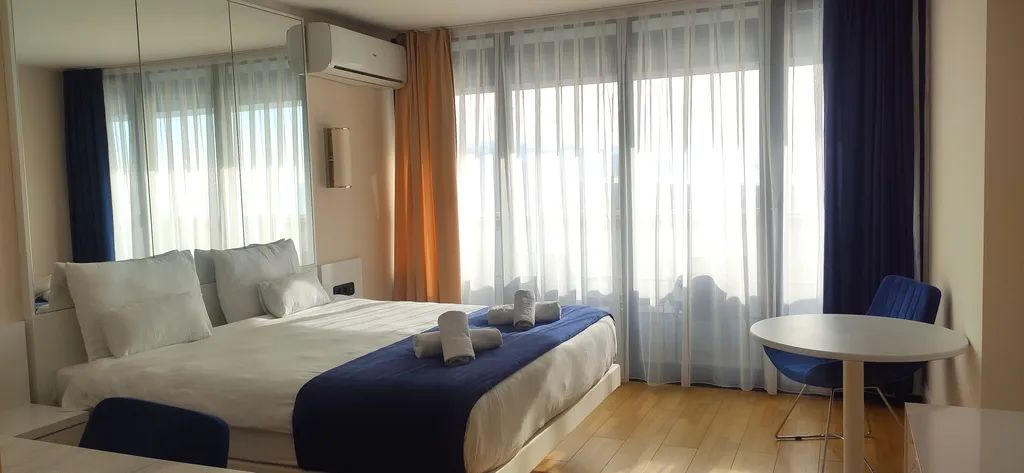 Апартамент-студио в Орби-сити с прямым видом на море