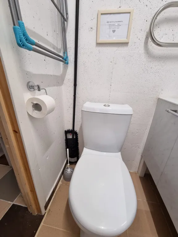 Дом и теннисный корт, сауна, камин недалеко от реки Москвы