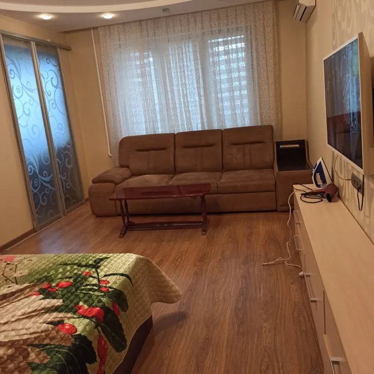 Квартира Двухкомнатная квартира недалеко от Мамаева Кургана — Волгоград