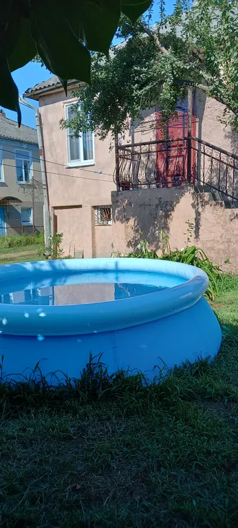 Уютный домик для отдыха компанией на берегу черного моря