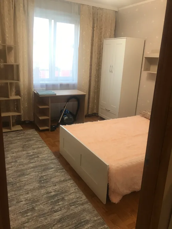 Уютная двухкомнатная квартира в центре ! Водстрой! 
Горячая вода есть!