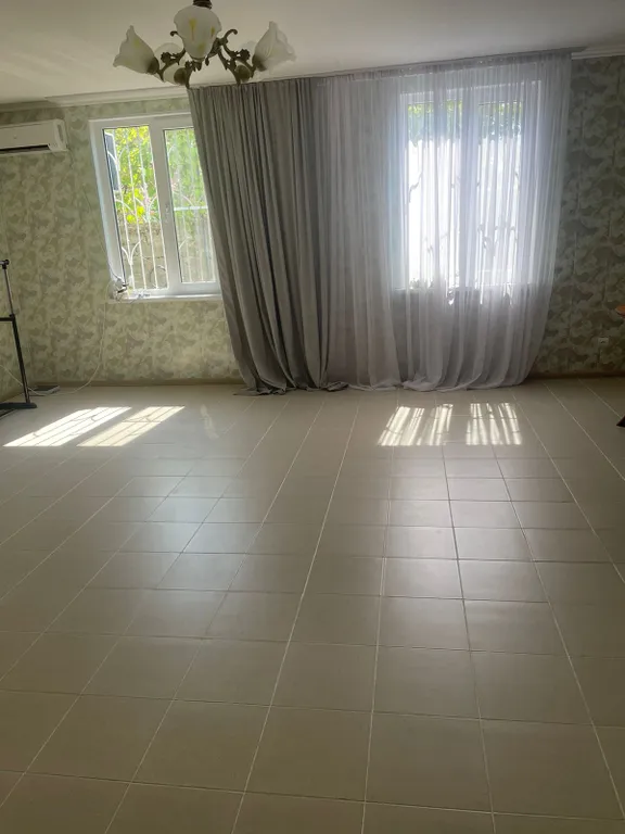 Просторный дом у моря