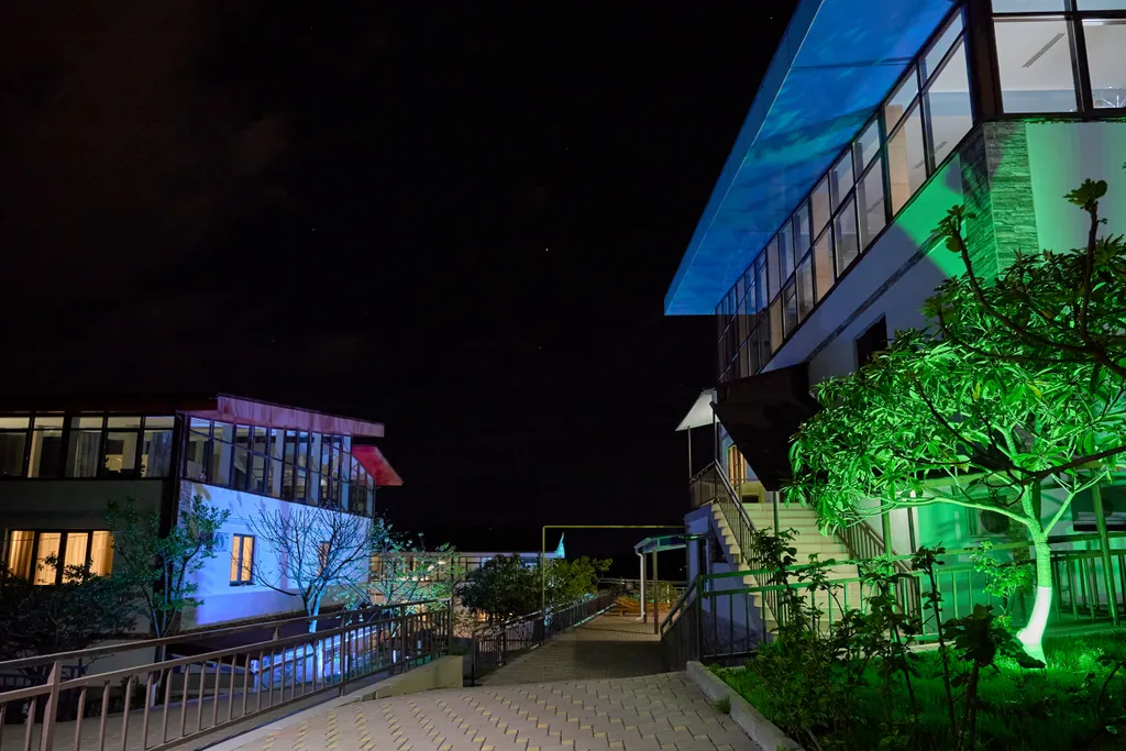 5-комнатный Дом