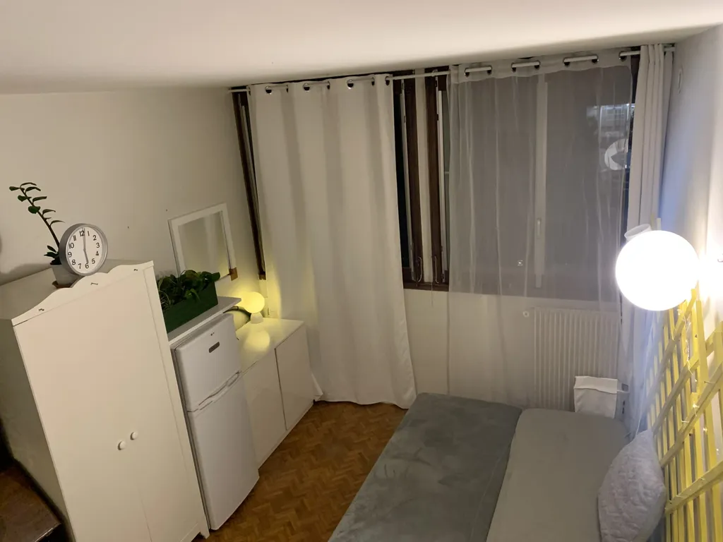 Квартира недалеко от Эйфелевой башни