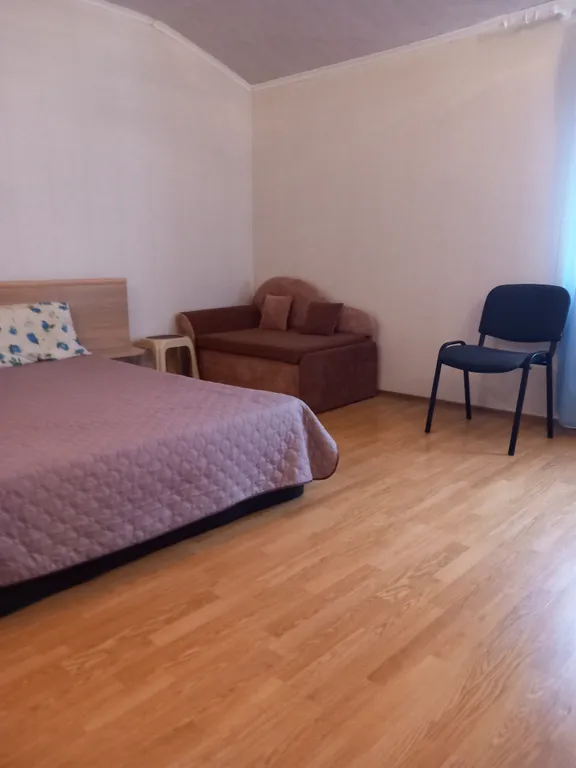 Квартира в частном доме в пяти минутах от моря — аренда посуточно в Евпатория