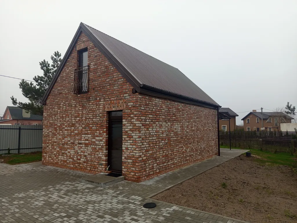 Живописный дом на побережье Балтийского моря