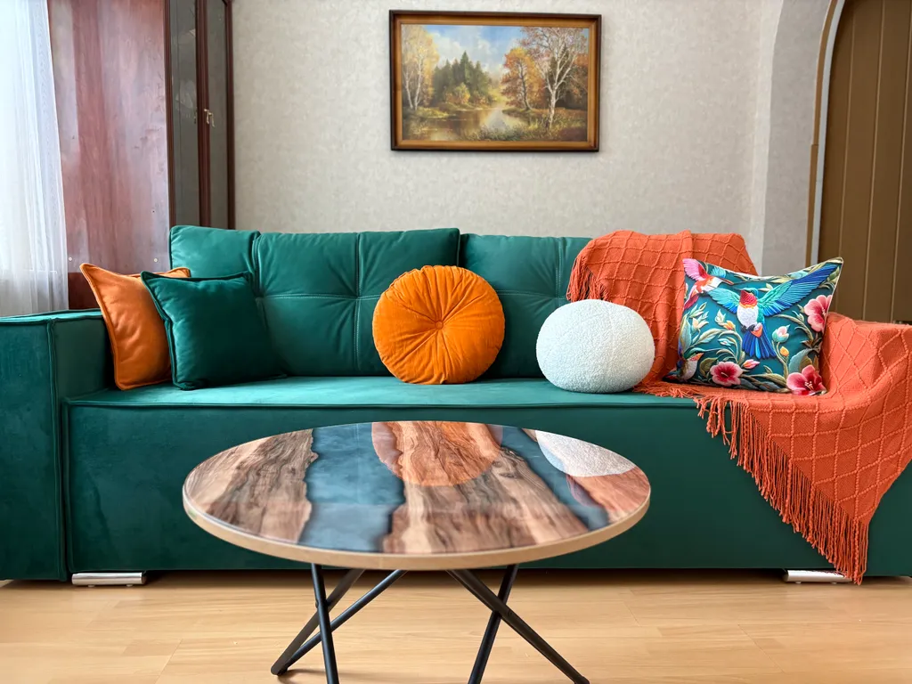 Двухэтажный дом из 5 комнат, с уютным двориком и мангалом