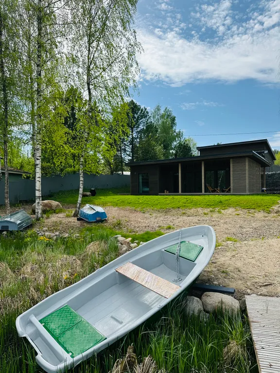 Дом у озера